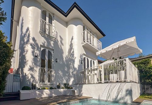 garden established outdoor area facade