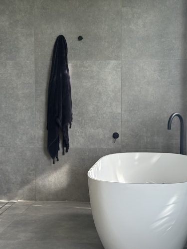 MASTER ENSUITE