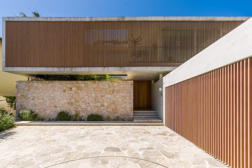 Double Take, Cabarita Beach - 2503-17