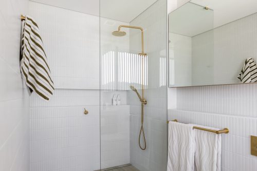 Double Take, Cabarita Beach - 2503-67