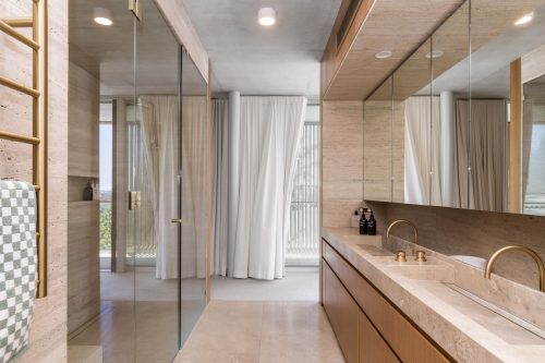 Double Take, Cabarita Beach - 2503-78