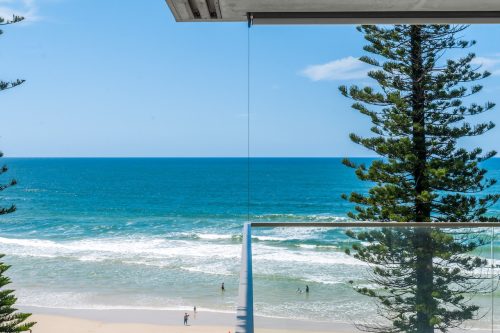 Double Take, Cabarita Beach - 2503-81