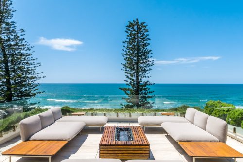 Double Take, Cabarita Beach - 2503-85