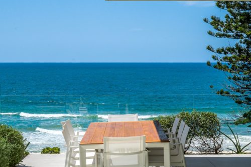 Double Take, Cabarita Beach - 2503-92