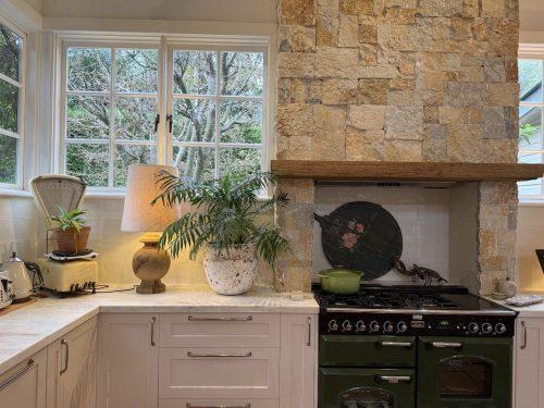 BETTY kitchen1