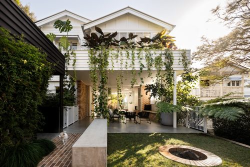 garden established facade