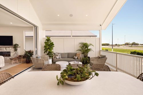 Daylight, Hendra-16