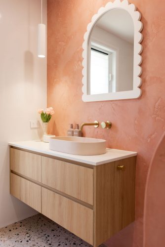Pink Champagne, Tugun-15