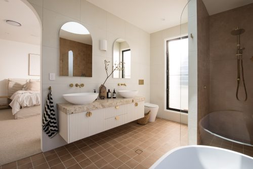 Villa Frankie, Burleigh Waters-24