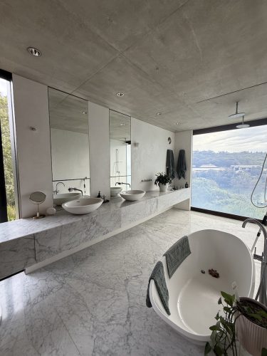 FORMATIONS, MANLY101 ENSUITE