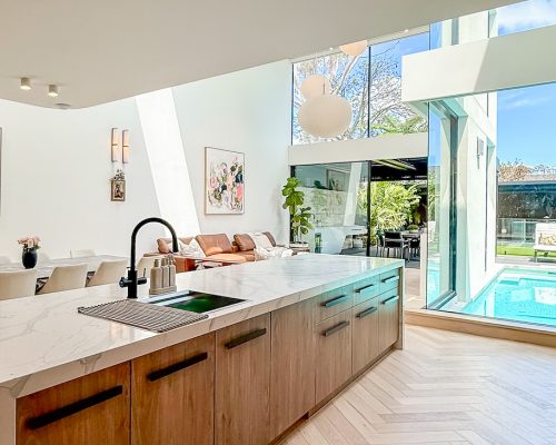 Symphony, Rosebery 27