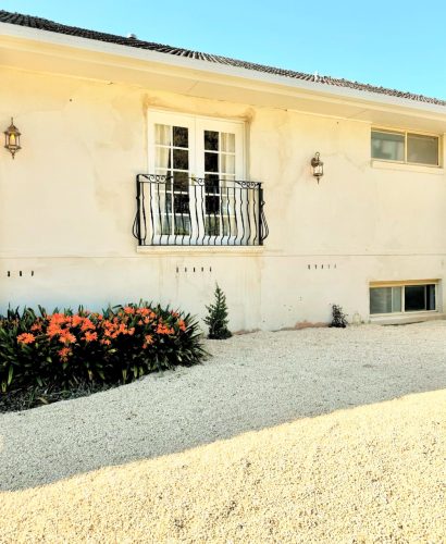 outdoor area driveway