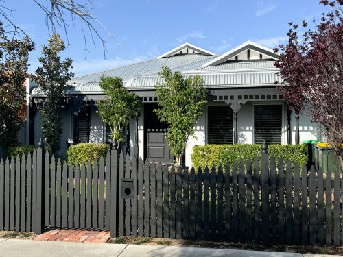 facade garden established