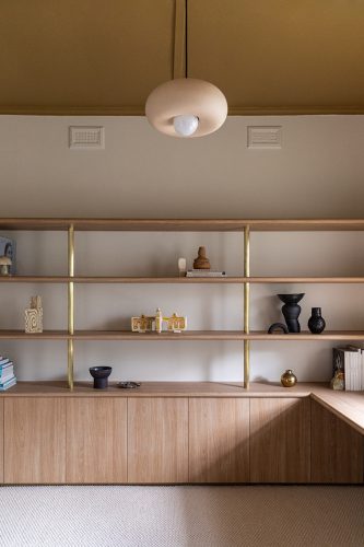 Persona, Heidelberg Heights_22