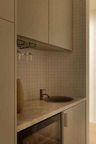 Dalla Luce, Elsternwick-33