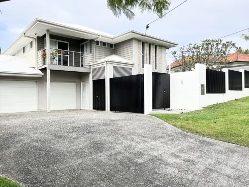 facade garage driveway