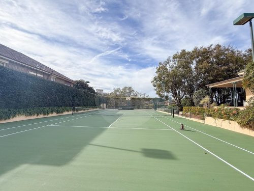 Queens Gambit, Randwick 61