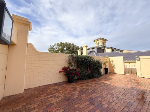 Queens Gambit, Randwick_14