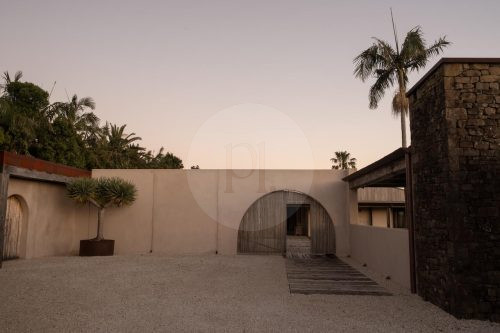 Damia, Byron Bay NEW 1