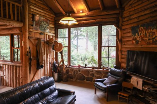 Rainforest Cabin, Robertson