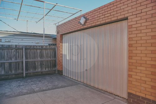 Nonna Rosso, Coburg-17