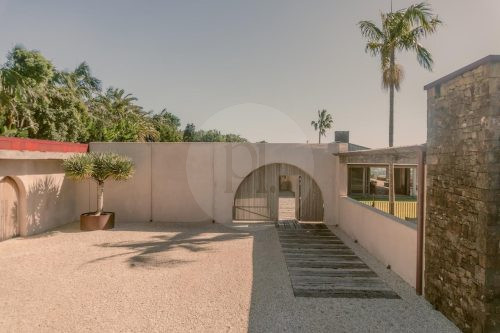 facade