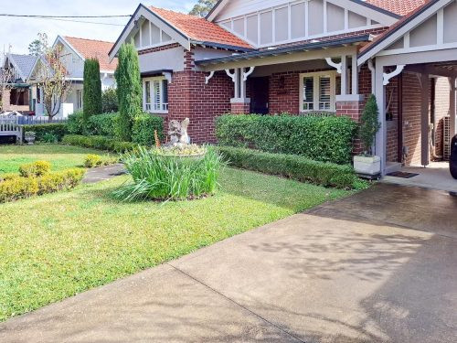 facade driveway garage