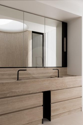 Skylark, Blakehurst 32