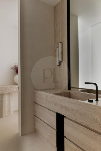 Skylark, Blakehurst 42
