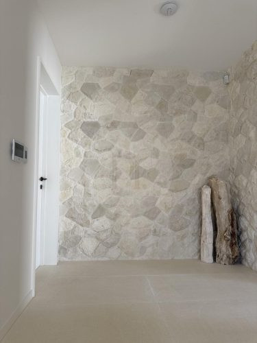 VANILLIN194 UPPER HALL