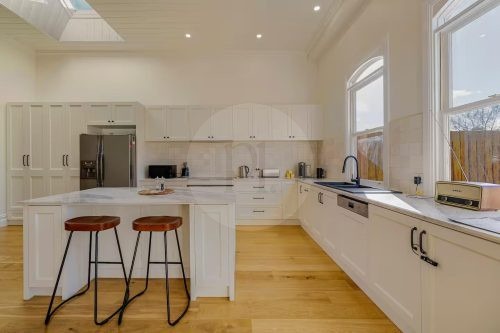 Chaftman's Chalet, Clunes-6