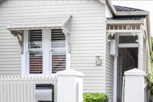 Greenbank, Leichhardt-05