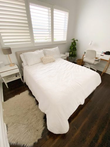 Greenbank, Leichhardt-21
