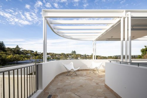 dining space backyard