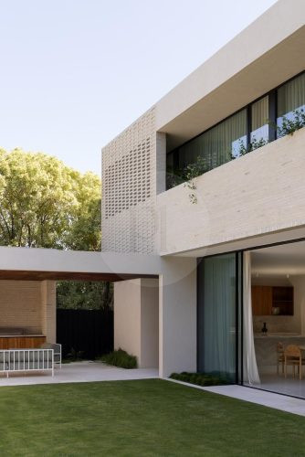 Tempo, Caulfield North 25