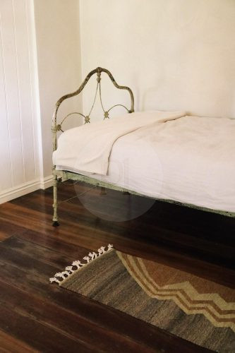 Stone Terrace, Maclean-10
