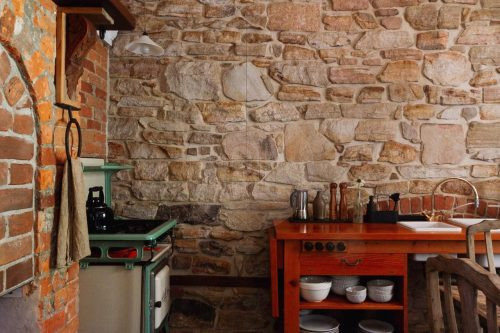 Stone Terrace, Maclean-52