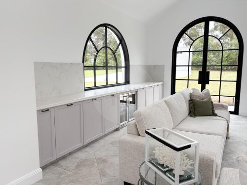 Chateau Blanca, Dural-80