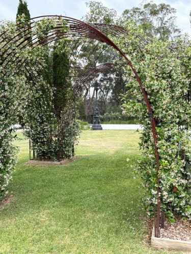Chateau Blanca, Dural-84