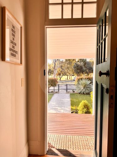 Flagstone, Little Bay-04