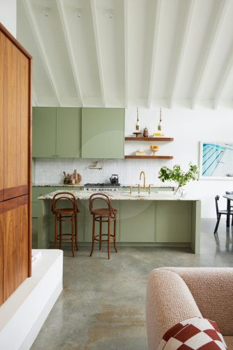 Peridot Home, Botany