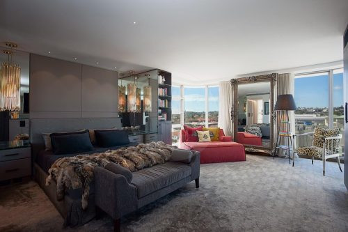 Amara Amore, Bondi-13