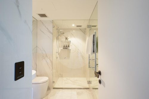 Amara Amore, Bondi-14