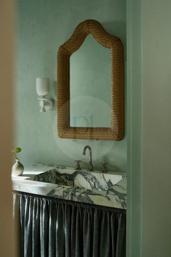 Amulet, Rose Bay 2