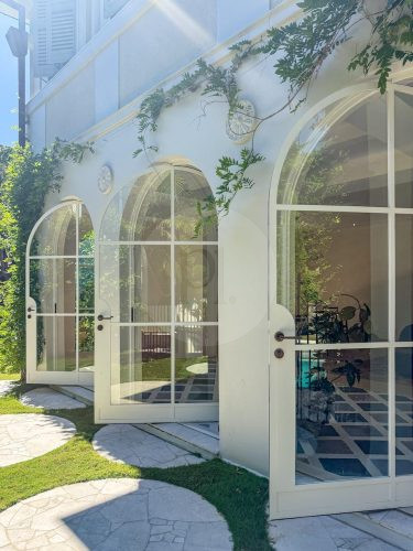 Belle Rives, Bellevue Hill 124