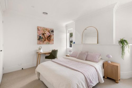 Cambre, Ivanhoe East-23