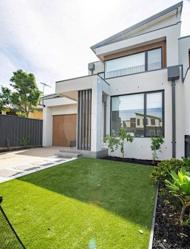 facade garden established