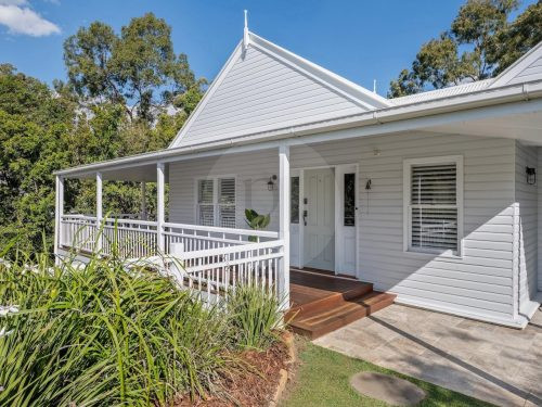 Halcyon House, Bardon 14