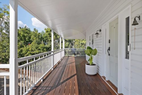 Halcyon House, Bardon 15