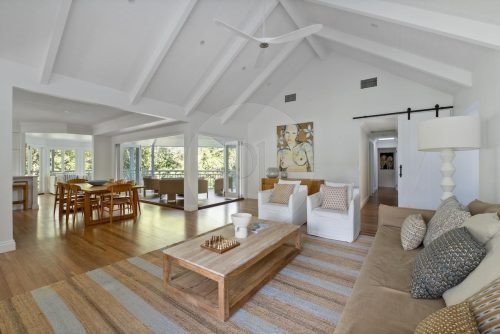 Halcyon House, Bardon 24